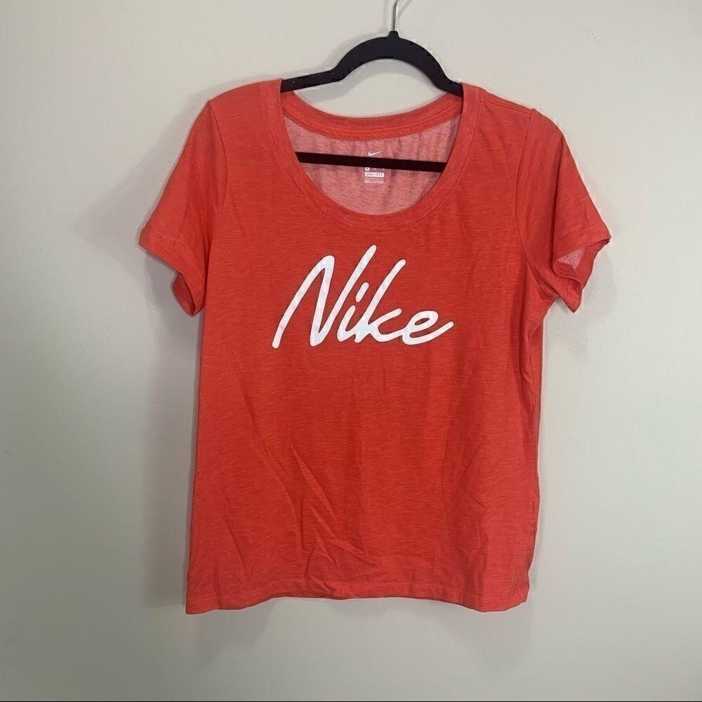 Nike medium t shirt coral white Nike words (C1)